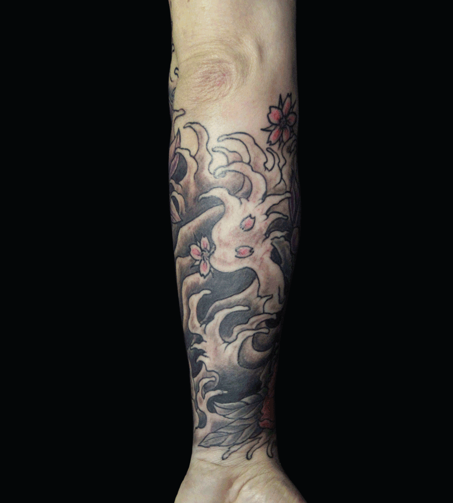 eau fleurs asiatique tattoo