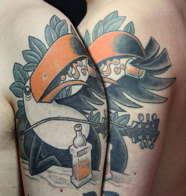 tattoo du toucan buveur de whisky cicatrisé
